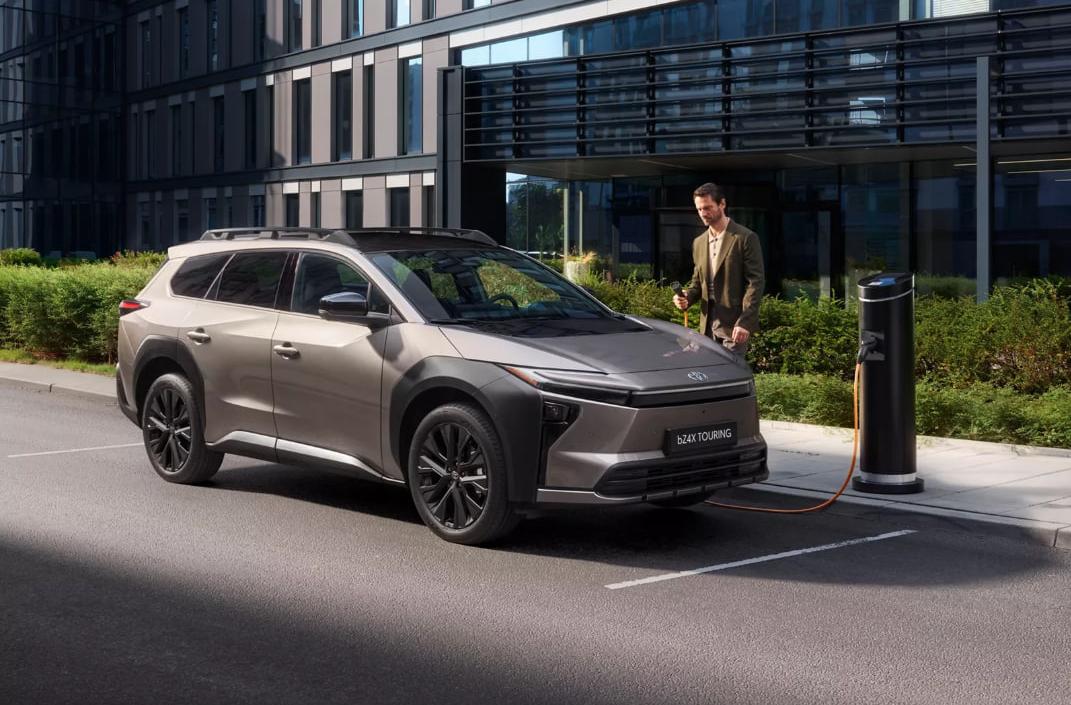 Купити TOYOTA BZ4X Touring 2026: комплектації та ціни - Тойота